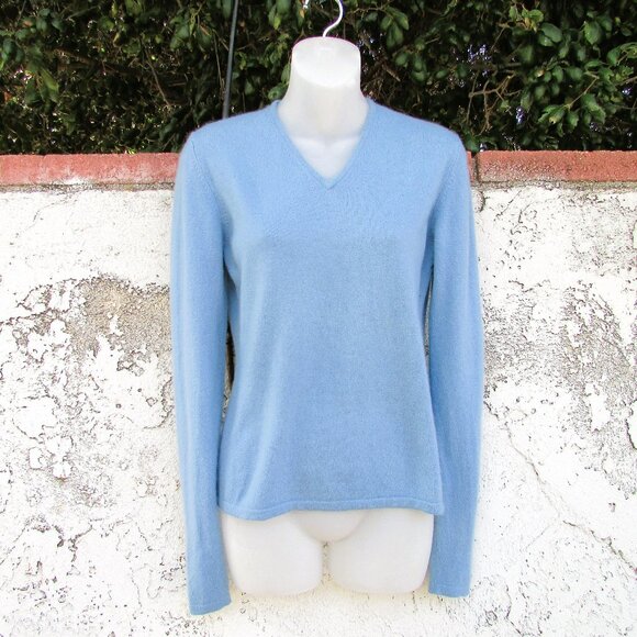Neiman Marcus powder blue cashmere sweater M - Picture 6 of 7